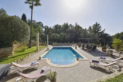 Image de Villa rustique dans le village majorquin de Sineu