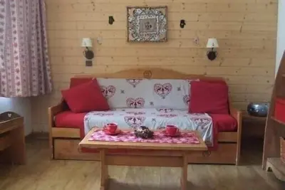 Image de Valmorel, situation idéale, ski aux pieds de la terrasse, déco sympa