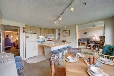 Image de Rare Spacieux 3br / 3ba Mountain Lodge 1er Étage 8 personnes Réservation immédiate été & 2020