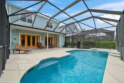 Image de 5/5, piscine / spa avec moustiquaire privée, à 10 km de Disney, accès gratuit au parc aquatique