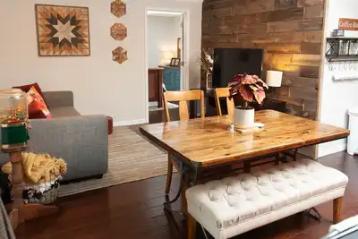 Image de Charmante \"Home-Tel\" Suite 1