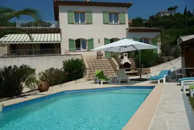 Image de Villa: Mandelieu LaNapoule, Climatisation, Piscine Privée, Mer, Vues Estérel,