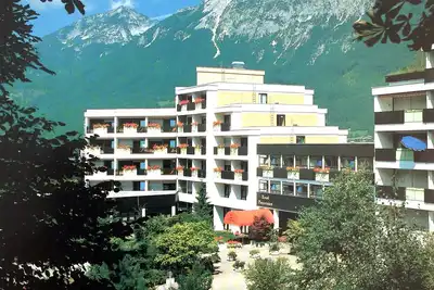 Image de 2 pièces, Internet, 3 lits, vue sur la montagne et un garage