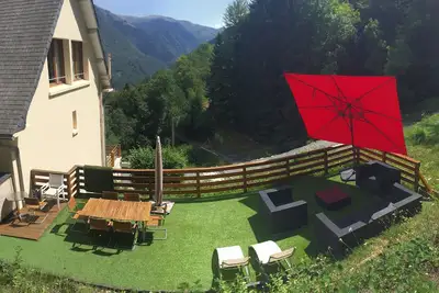 La Maison d'Ilhan, Vue Imprenable Sur Le Louron