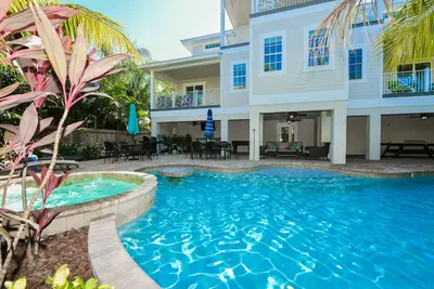 Image de Malibu Beach - Huit Chambres Maison, Couchages 16