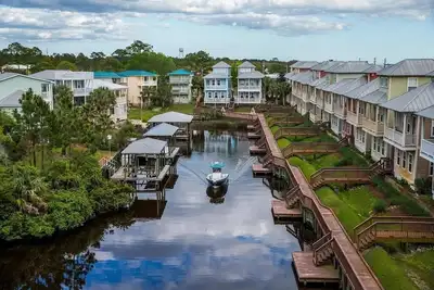 Image de Jour commémoratif disponible! Vous méritez une vue sur la mer! 2/2 dans Waterside Village