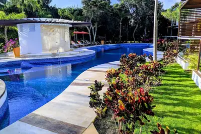 Image de Nouveau (2017) Condo 1 Chambre (Terrazas) 3ème étage vue piscine, 5 Bahia Principe