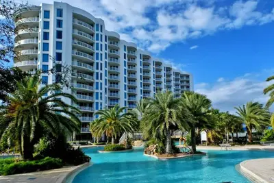 Image de Vues Magnifiques sur le Golfe de Cette Unité au 7ème Étage. Wifi Gratuit et Croisière en Famille Avec les Dauphins!