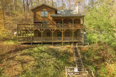 Image de Lodge chef Nemacolin de Ovr! 14 personnes, sur Stony Fork Creek! Jacuzzi!