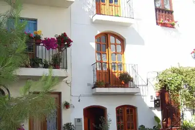 Image de Villa élégante & romantique sur une place pittoresque, village thermal, montagne