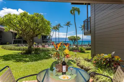 Image de Palmiers se balançant en vue dégagée