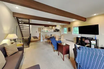 Image de Ski In / Ski Out avec accès au lac