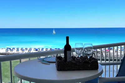 Image de Unité de surf de vacances 612 Gulf Front Wonderful