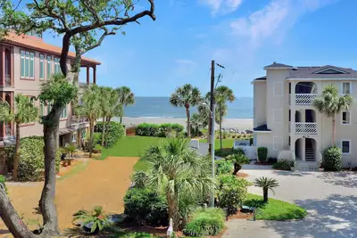 La vue sur l'océan est nouvelle! L'arbre est tombé. Moins de 0. 1 miles de la plage