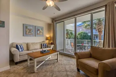 Image de Waterfront Belle maison nouvellement construite 2b. 1. 5b. 420, plage de Bahia, Tampa Bay