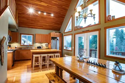 Image de Stoke Cabin: Privé, Moderne, Lumineux & Bien Équipé