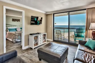 Image de Ouvert 5 / 12-5 / 16! Fabuleux équipements! Resort est assis sur le sable! Piscine intérieure et extérieure!