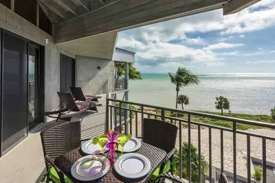 Image de << Neptune'S'S Penthouse @ The Beach >> Condo / Piscine en bord de mer + Dernier Service CLÉ. . . <br>
