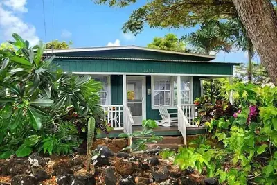 Image de Promenade facile à Poipu Beach Park & Restaurants, 5 couchages, près de 2 grands terrains de golf