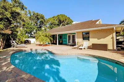 Image de Modern Home Ouest Bradenton Piscine