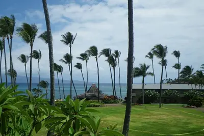 Image de Napili Shores H-167 - Étapes de la baie Napili et du restaurant Gazebo - Vues superbes sur l'océan!