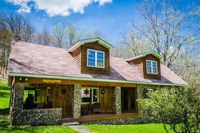 Image de Pura Vida- de Ovr Belle Lodge situé à Ohiopyle State Park!