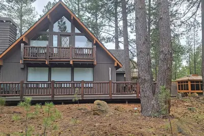 Image de 10 Crag-Sunriver, Oregon: Hot Tub, Bbq, WiFi, Aquatics Sharc, Tubing Hill, Mt. Bachelor, Golf, Deschutes River, Tennis, Pistes cyclables