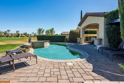 Image de Vues à couper le souffle! Piscine et spa privés, cheminée dans la cour, bar extérieur et barbecue - Legends Villa Retreat