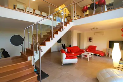Image de Villa avec piscine privée