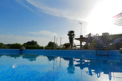 Image de Rainbow Holiday Home - Villa et piscine relaxantes à 12 km de Syracuse -