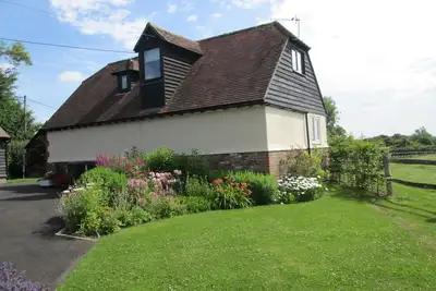 Image de Conversion de grange dans un endroit magnifique, paisible et rural avec une vue imprenable.