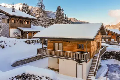 Image de Superbe chalet rénové 12 pers. au coeur de Morzine