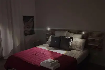 Image de Milan Appartement confortable d'une chambre dans les études de la ville