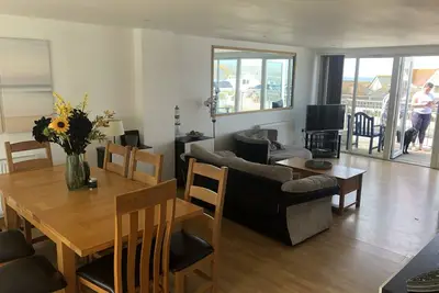 Image de Maison de 4 chambres à deux minutes de la mer / plage