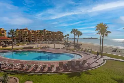 Image de 2 chambres 2 salles de bain Ocean Front étage sup��rieur