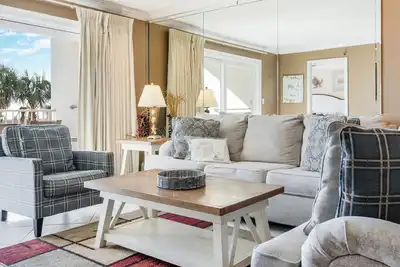 Image de Unité 208 - Condo Gold East Gulf Front! Accessibilité à la plage au 2e étage!