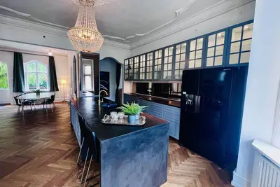 Image de Belle Villa Appartement près de City Center!