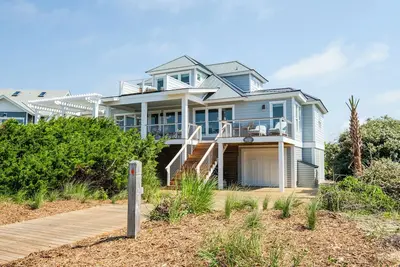 Image de Sea Oats Cottage est un 5 Br / 4. 5 Ba South Beach deuxi���me rangée retraite Oceanfront!