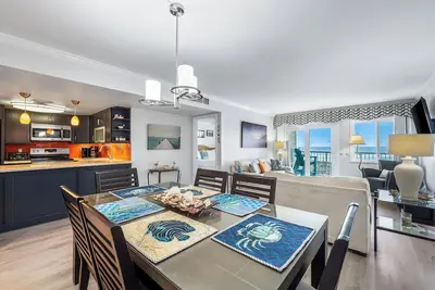 Image de Magnifiquement rénové Condo sur la plage, des vues spectaculaires (320)