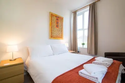 Image de Appartement spacieux et aéré au cœur de Cosmopolitan West Didsbury