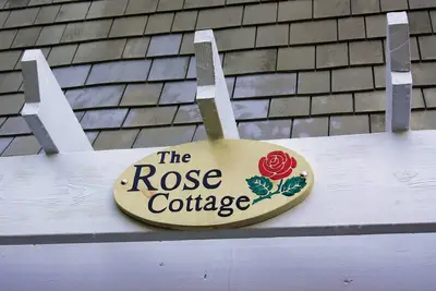 Image de Rose Cottage - Ocean View 4br / 4ba hautes dunes à quelques pas de la plage!