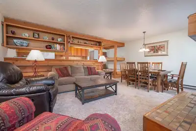 Image de 1bd / 1ba Sarrasin 1814: 1 Br / 1 Ba condominiums à Wilson, pour 6 personnes