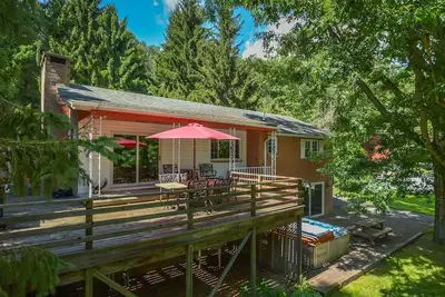 Image de Charmeur au bord du lac à quelques minutes de Wisp Resort!