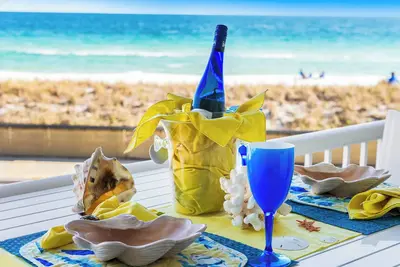 Image de Déballez et détendez-vous! True Condo sur la plage avec service de plage gratuit (203)