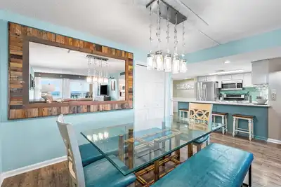 Image de Coastal Heaven Retreat - Une plage haut de gamme, vraiment magnifique! (407)