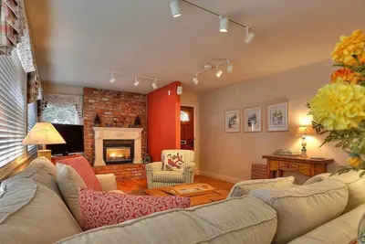 Image de Remise à bateaux - Pacific Grove Bungalow - Promenade à l'eau