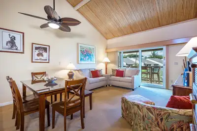 Image de Chambre Nicely Remodeled-2 Avec De Nouvelles Vues Sur Les Meubles Et L'Ocean