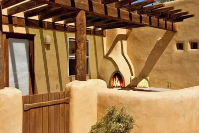 Image de Buena Vista Vue sur les montagnes Cheminée extérieure Kiva