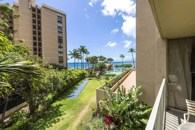 Royal Kahana 220 - Ocean Front 2 Bdr / 2ba
