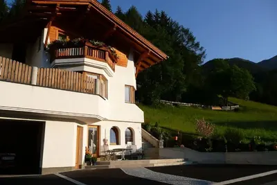 Image de Appartement ensoleillé et calme à Span en bordure de forêt